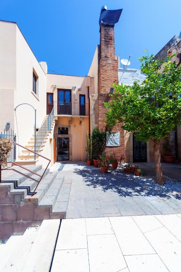 Vakalu-Piazza Duomo Charming Apartment Сиракуза Екстериор снимка